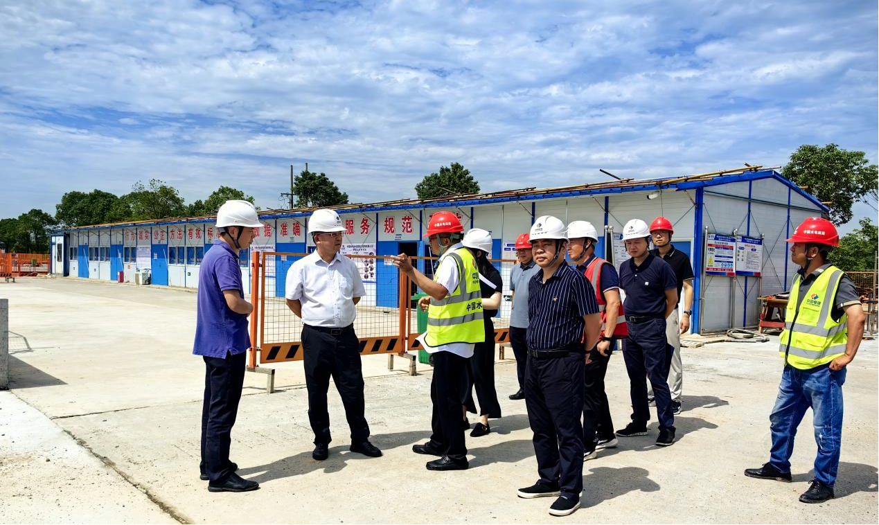 刘志刚带队调研督导各子（分）华体会平台-华体会(中国)一站式服务平台
防洪度汛及经营工作